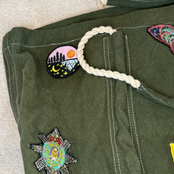 NWT Free People Green Canvas Patchwork Rope Strap Duffle Tote Bag - Picture 4 of 13